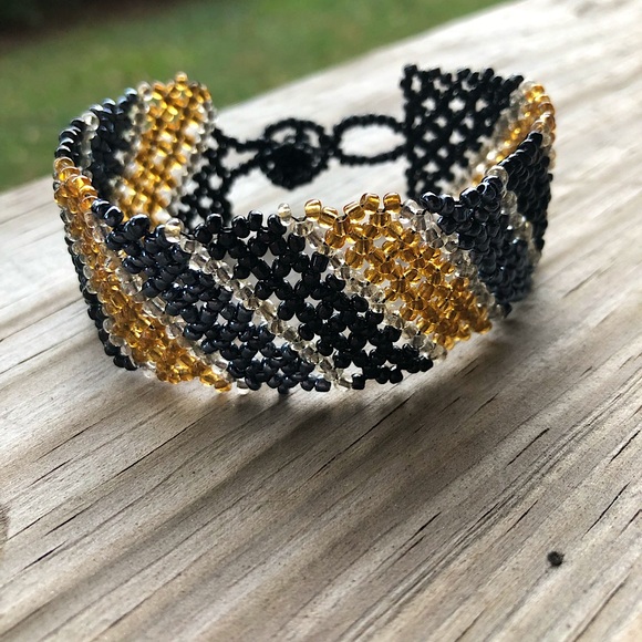 EUC VTG Handmade Earth Tone Seed Bead Bracelet with Diagonal Design - Picture 3 of 13